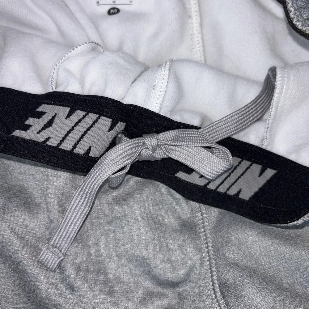 Nike Therma Fit Sweatpants Mens Medium Gray Joggers Swoosh Logo Gym Athletic EUC